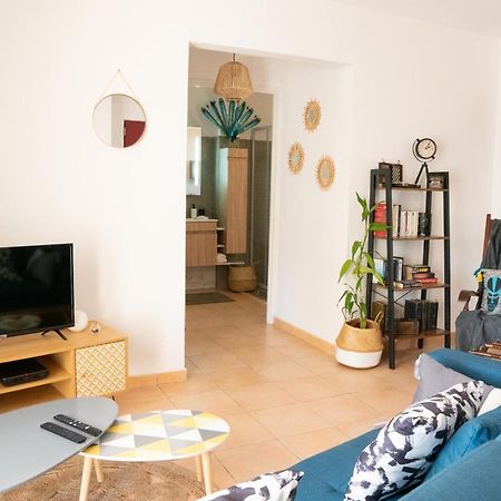 L'Ile Au Paon - Appartement T2 Avec Piscine Et Parking เลส์อาบิมส์ ภายนอก รูปภาพ